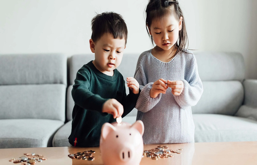 The Benefits of Investing in a Child Savings Plan